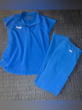 FIGS Royal Blue Scrub Set - Medium Top/Medium Tall Pants - Aya Healthcare Logo